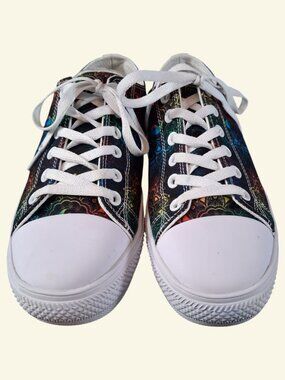 Yes We Vibe Low Top Lace Up Sneakers Women 7.5 Multicolor Mandala Canvas Casual